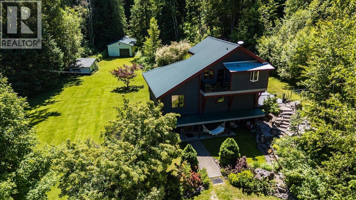 2809 Slocan Valley West Road - 3