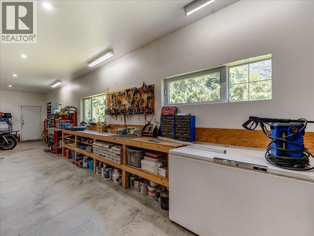 2809 Slocan Valley West Road - 64