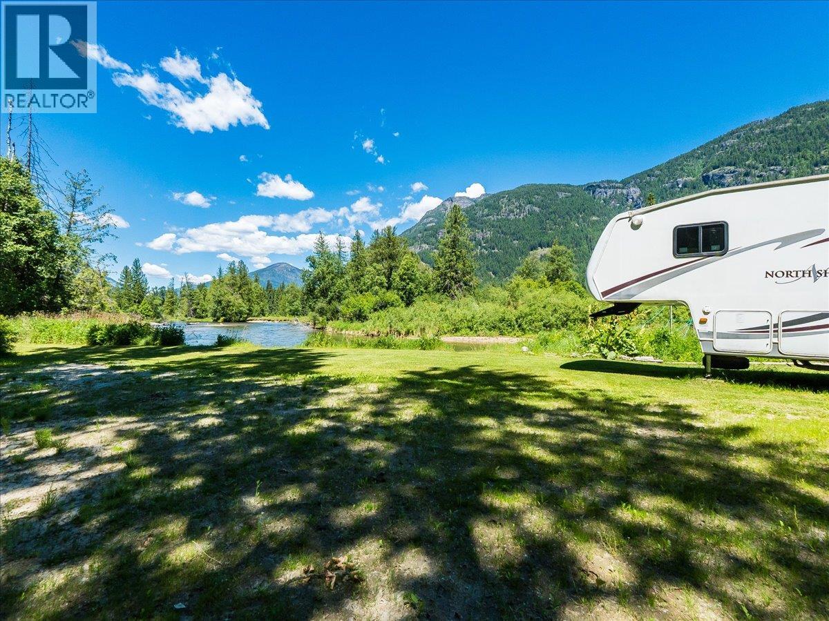2809 Slocan Valley West Road - 82