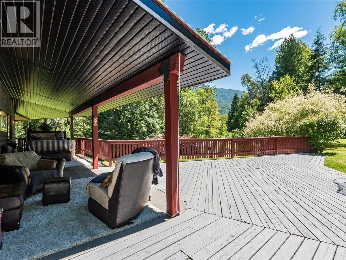 2809 Slocan Valley West Road - 22