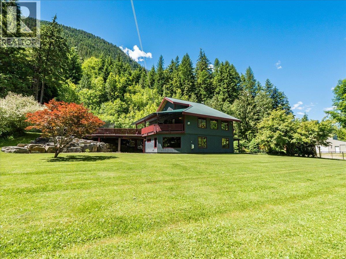 2809 Slocan Valley West Road - 4