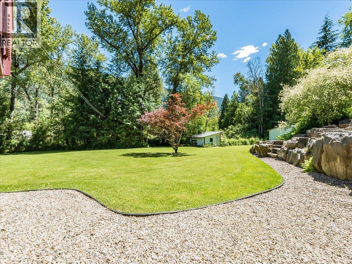 2809 Slocan Valley West Road - 17