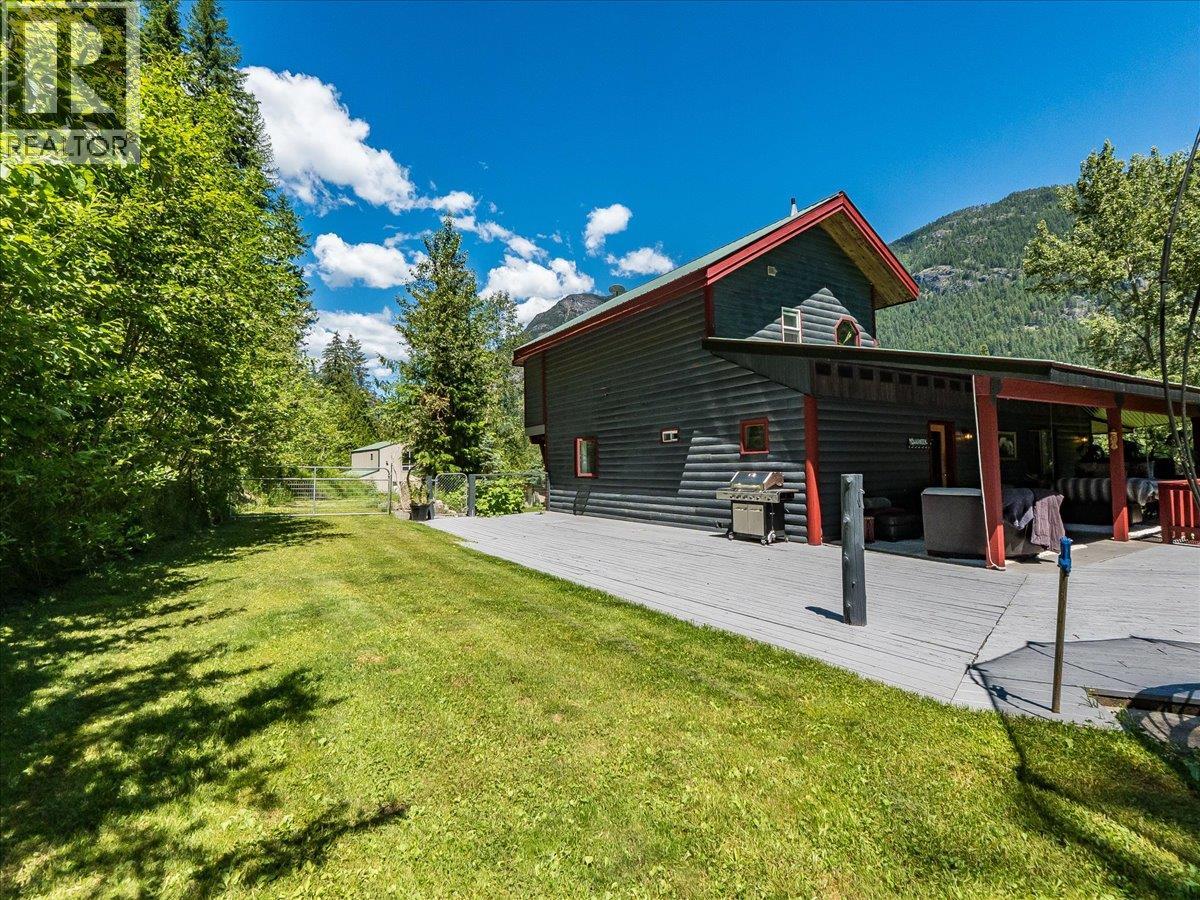 2809 Slocan Valley West Road - 21