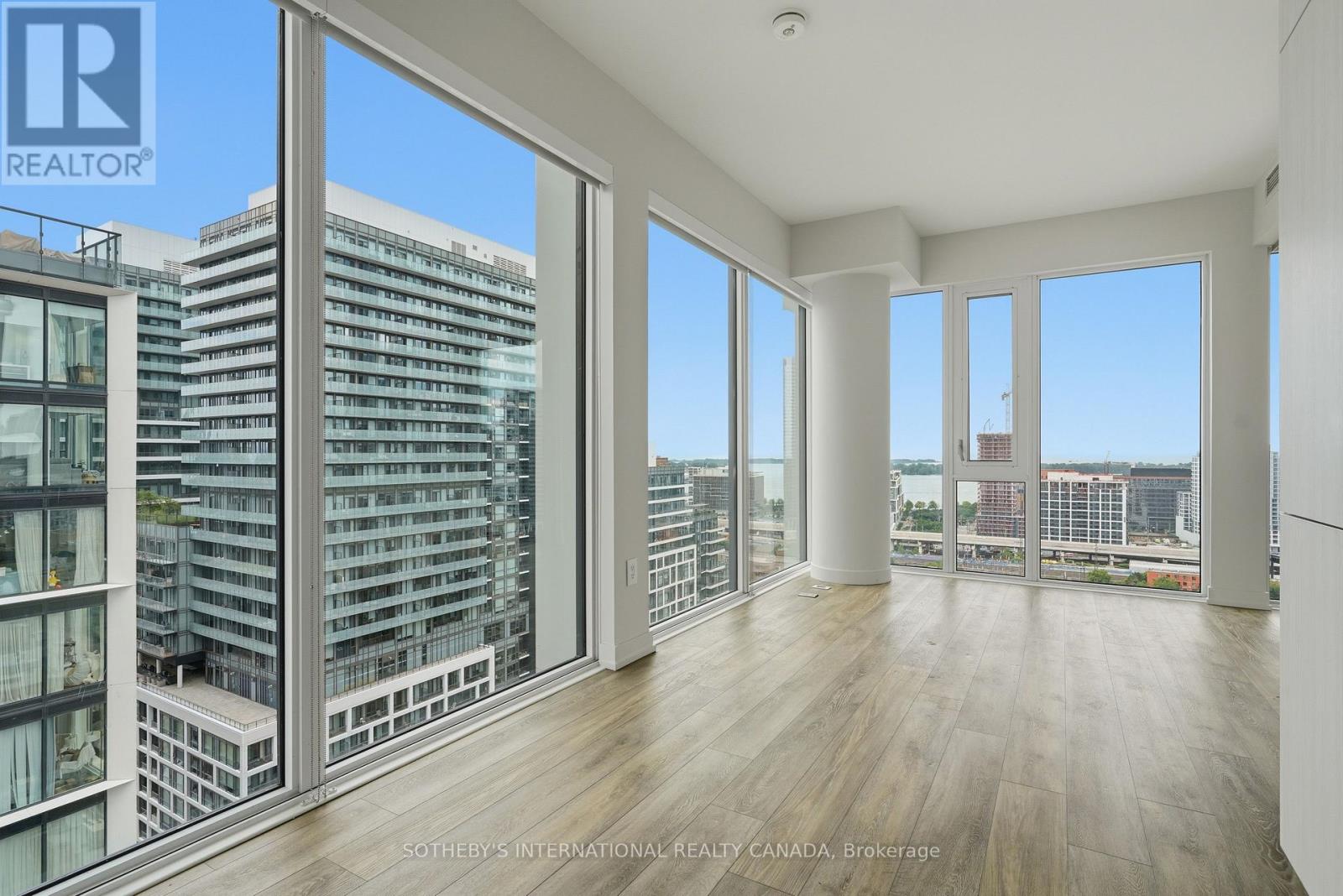 #2108 158 FRONT STREET - 2