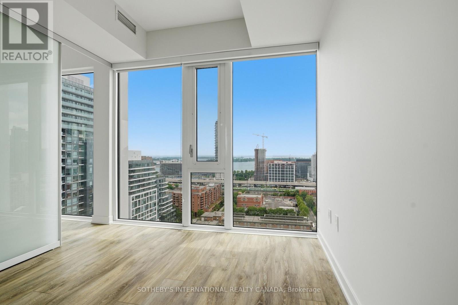#2108 158 FRONT STREET - 6