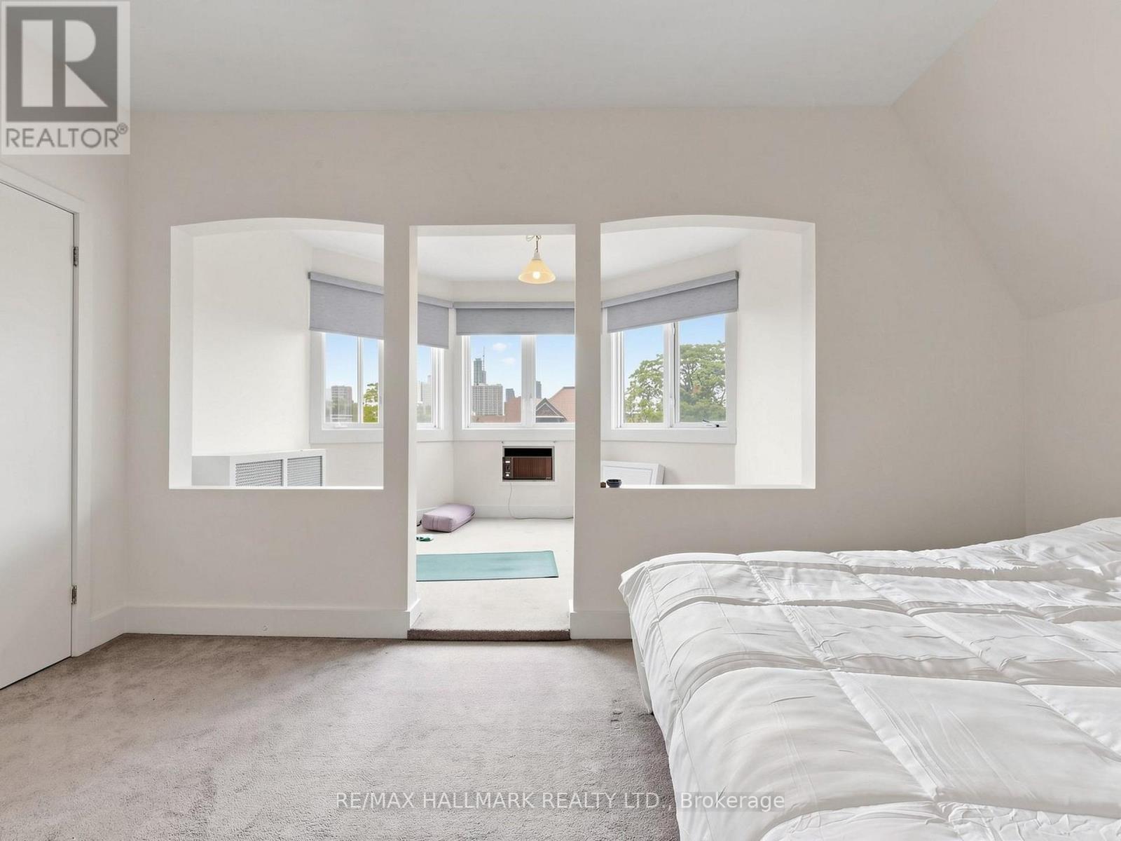 458 MARKHAM STREET - 28