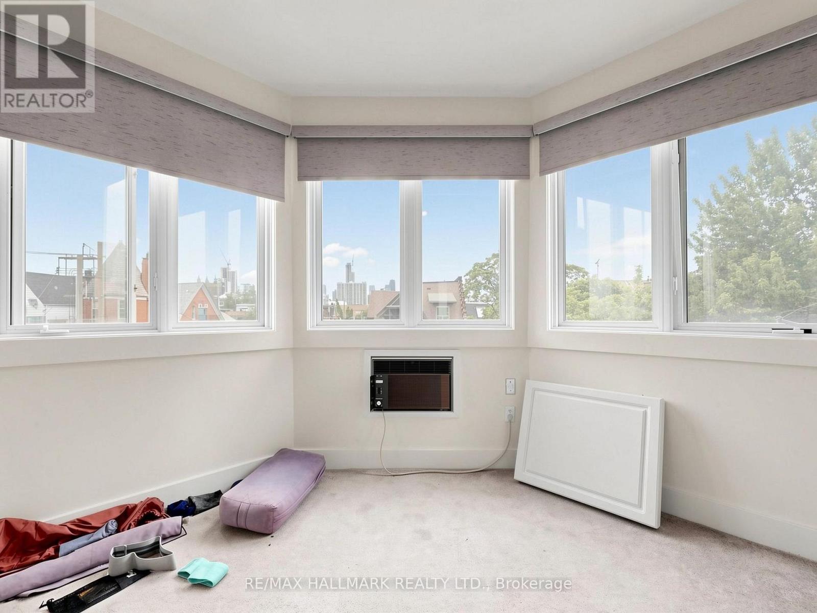 458 MARKHAM STREET - 29