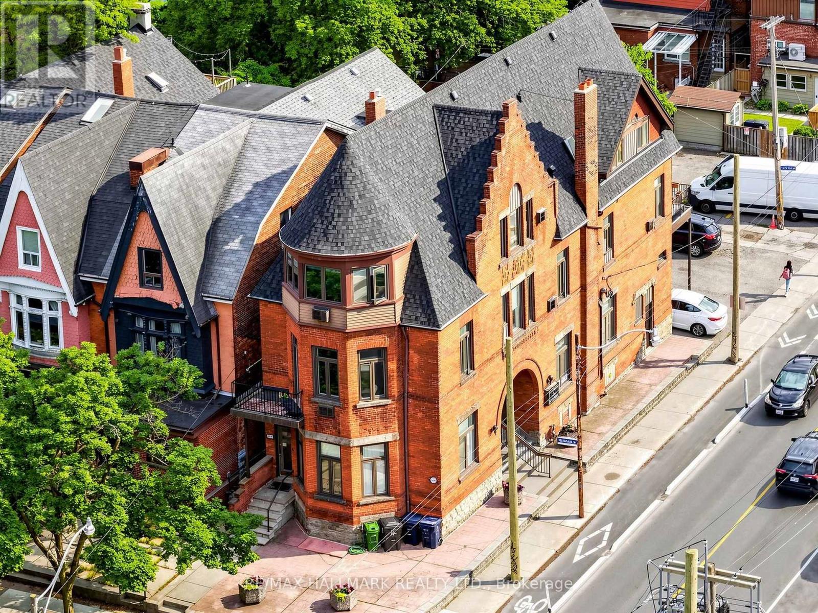 458 MARKHAM STREET - 45