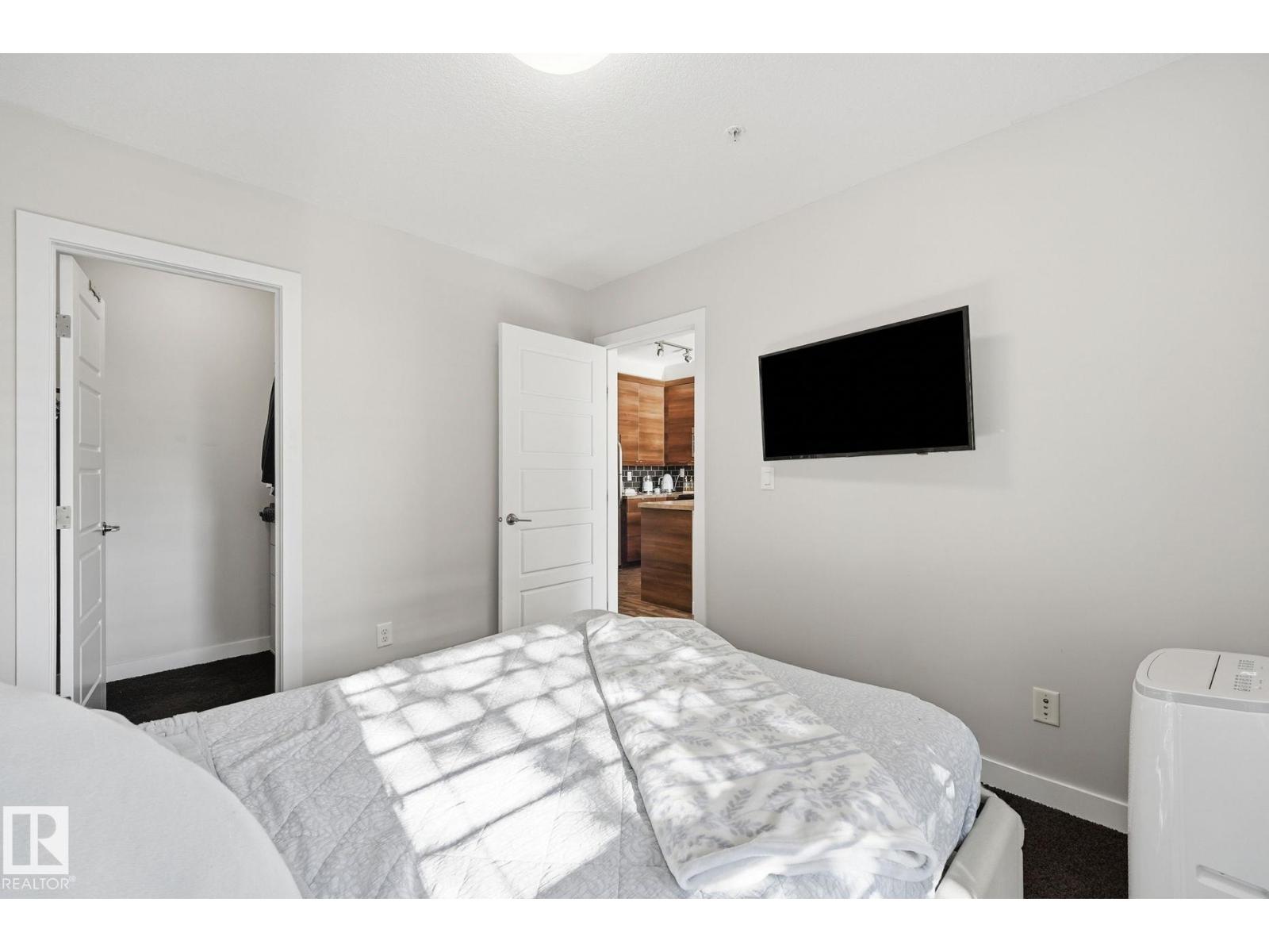 #211 2590 ANDERSON WY SW - 22