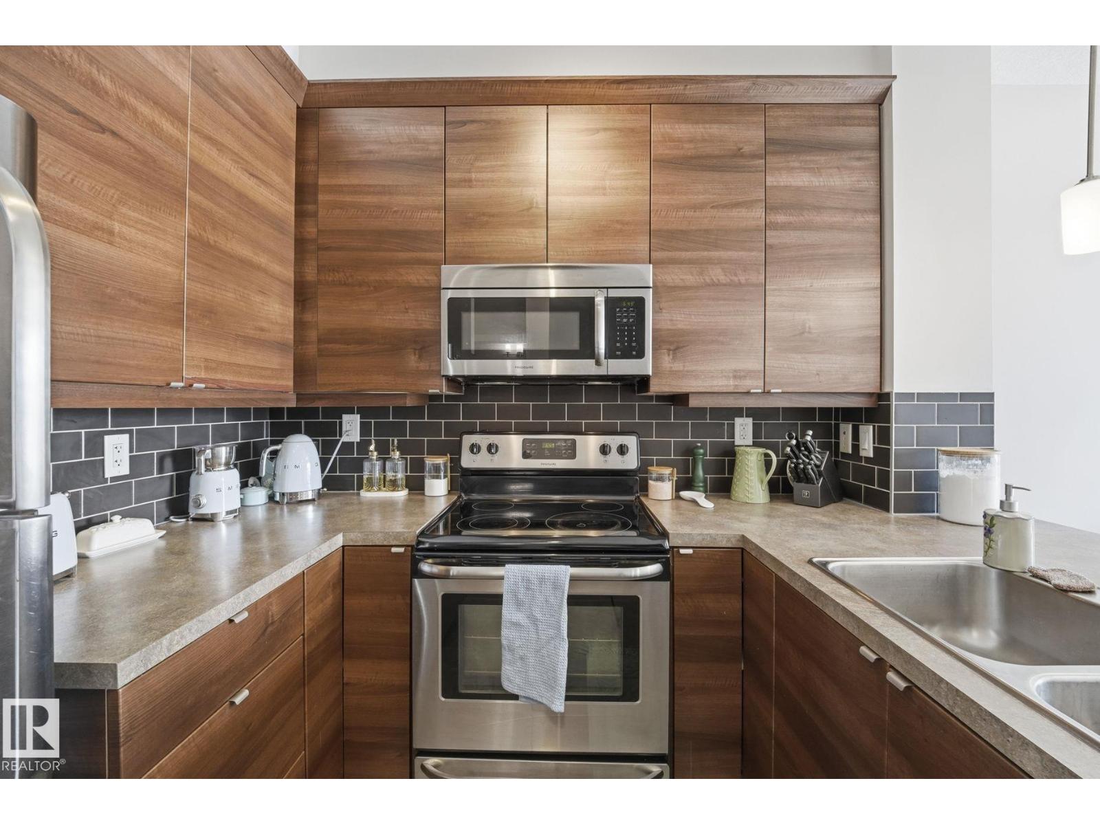 #211 2590 ANDERSON WY SW - 9