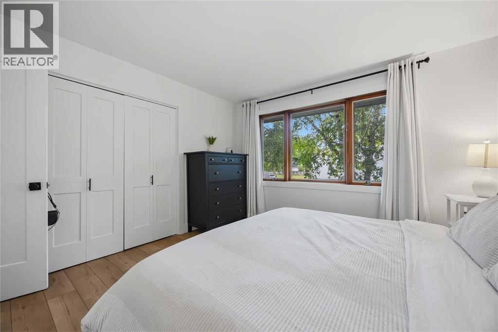 26 ARTHUR STREET - 16