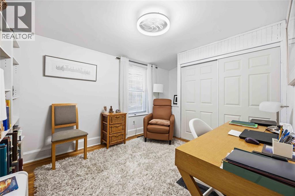 304 BROCK STREET North - 31
