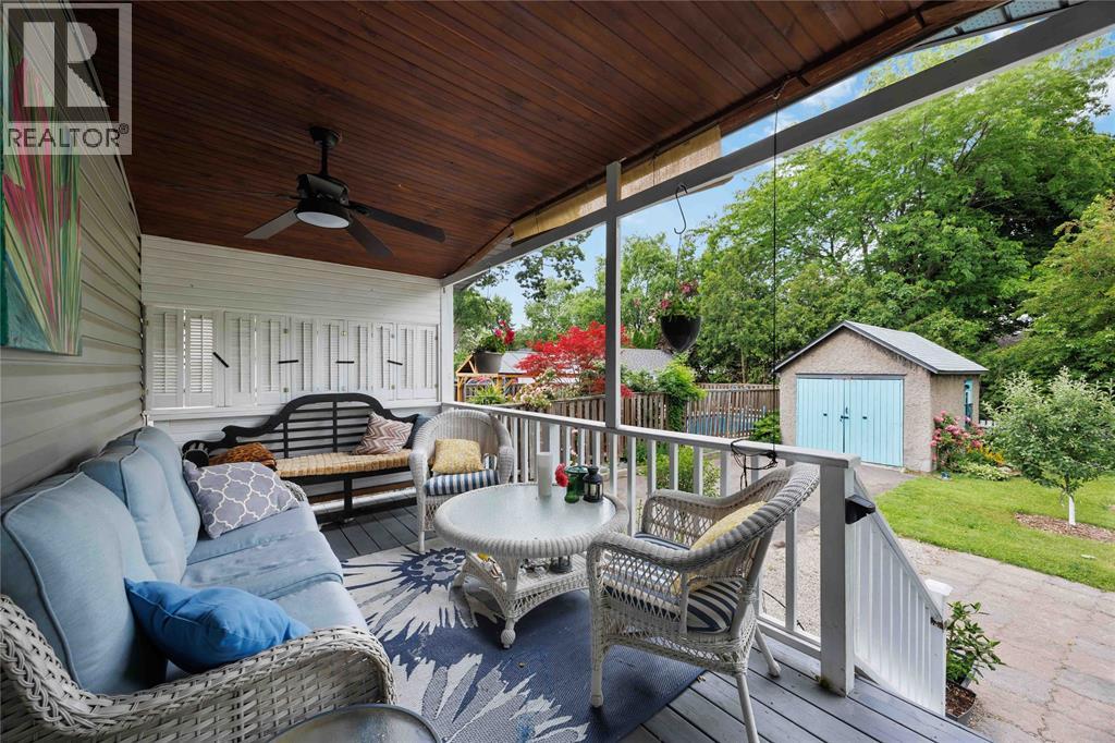 304 BROCK STREET North - 37