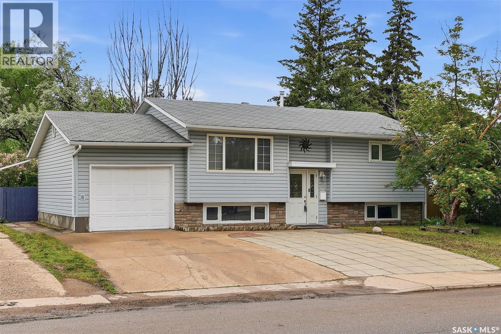 526 McKercher DRIVE - photo 2