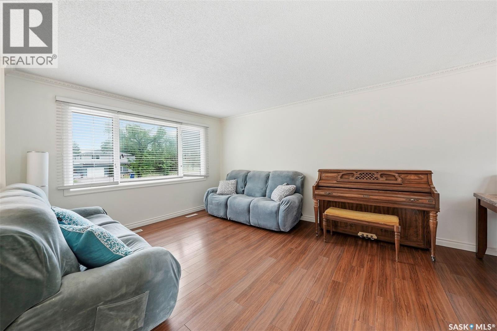 526 McKercher DRIVE - photo 4