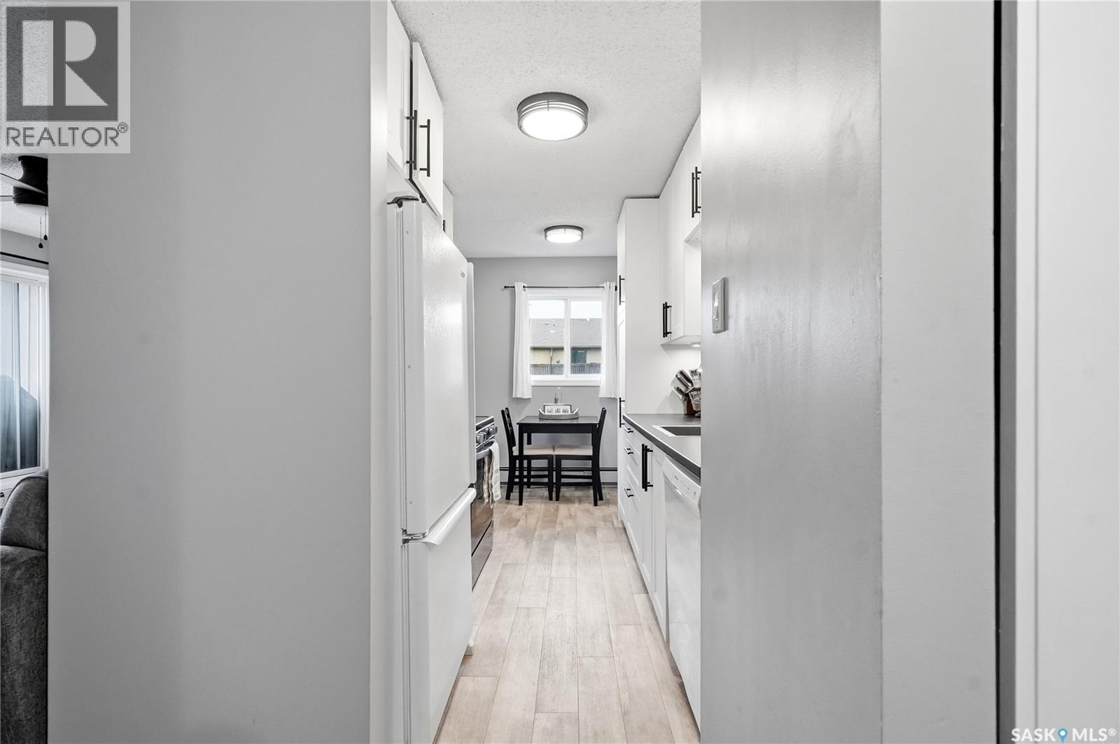 307 833 Wollaston CRESCENT — photo 10