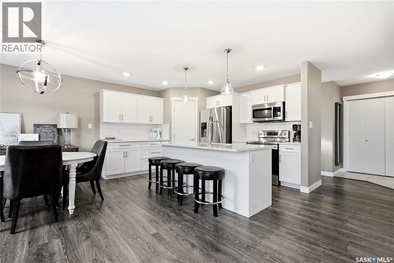 323 Cowan CRESCENT - 12