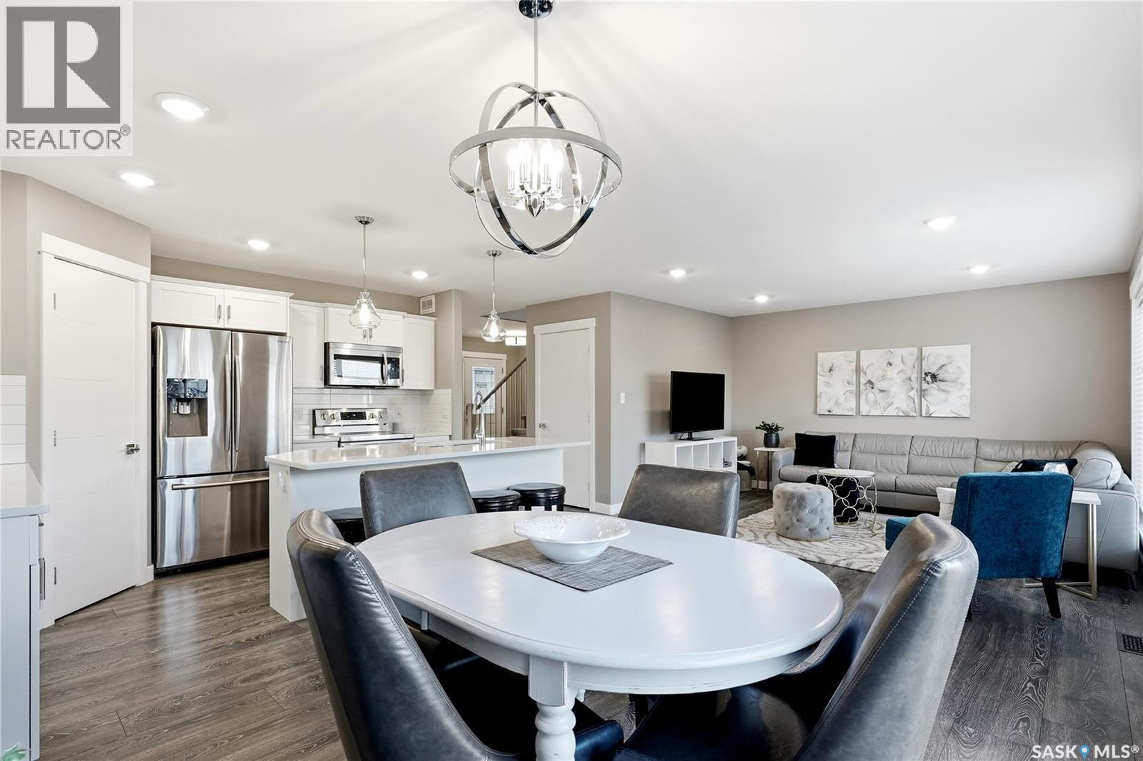 323 Cowan CRESCENT - 13