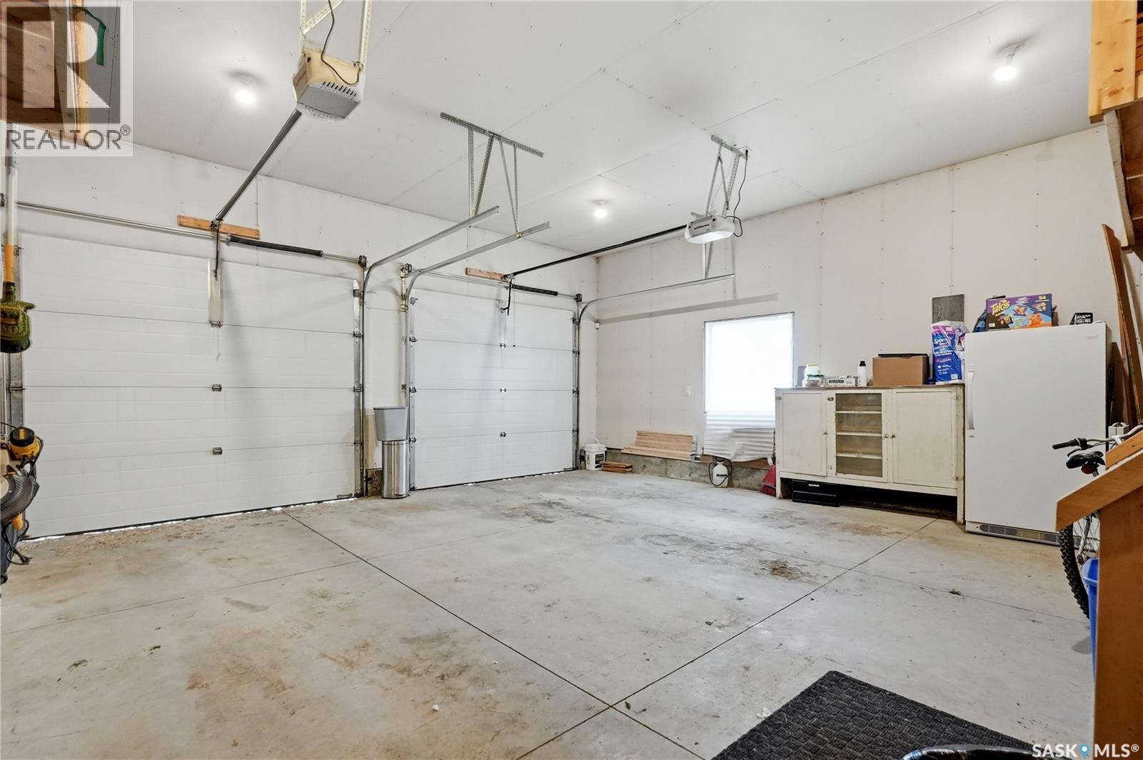 323 Cowan CRESCENT - 27