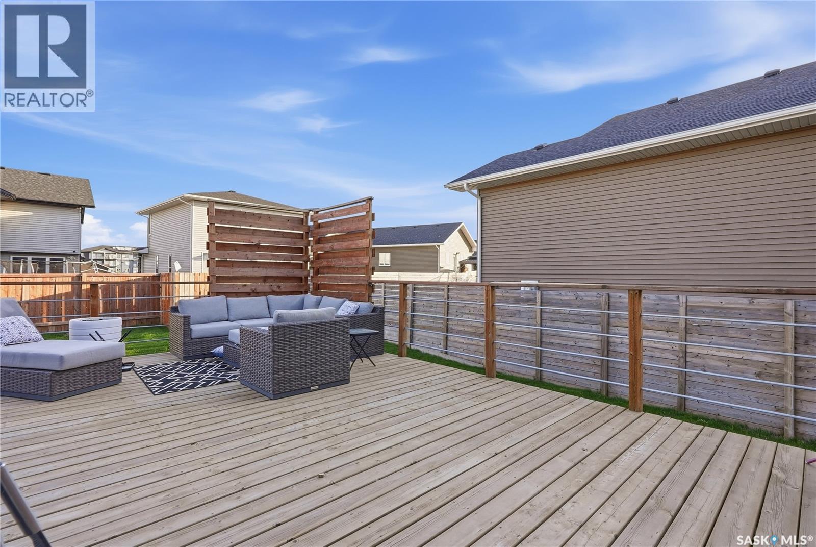 323 Cowan CRESCENT - 29