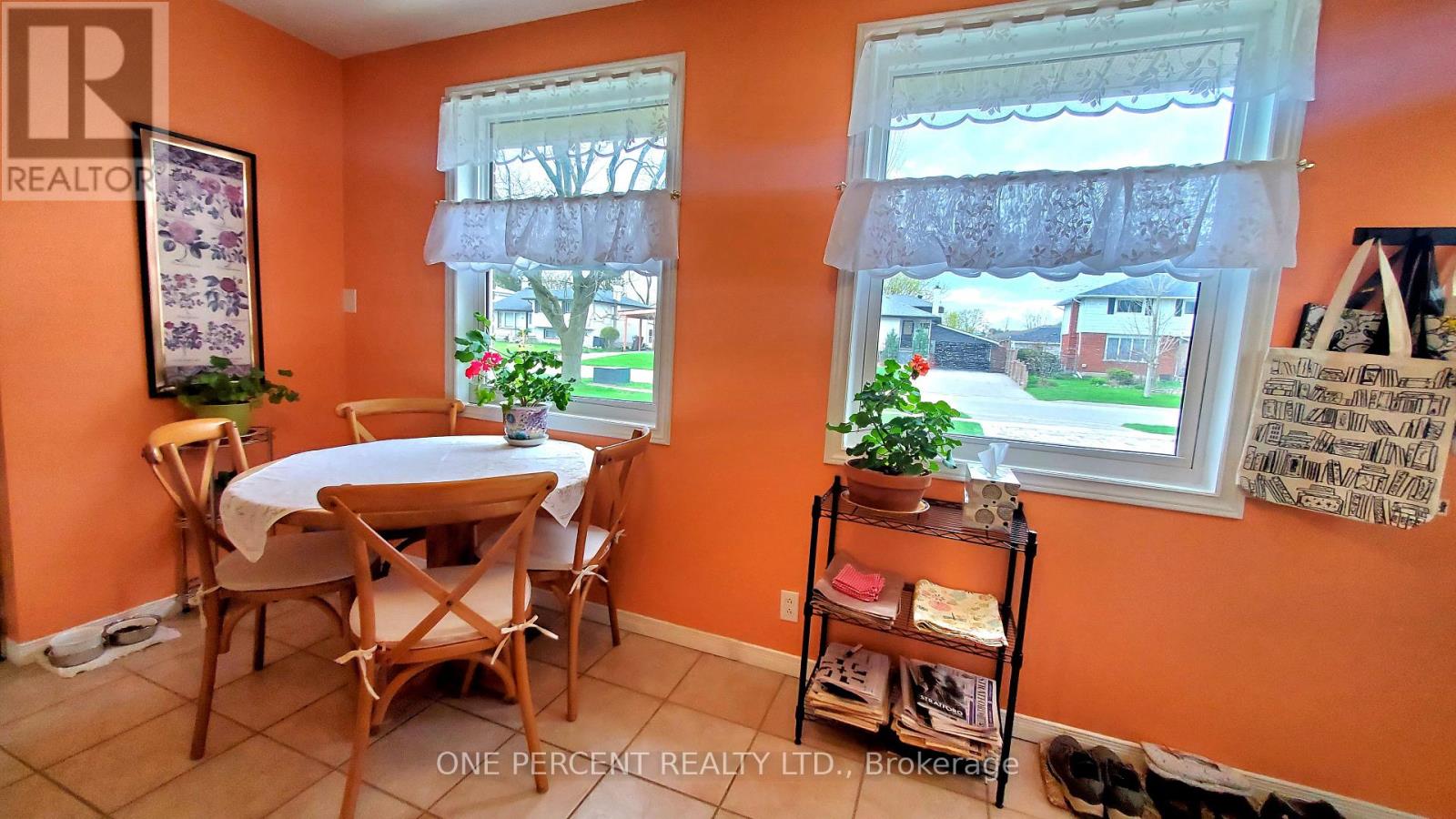 164 REDFORD CRESCENT - 16