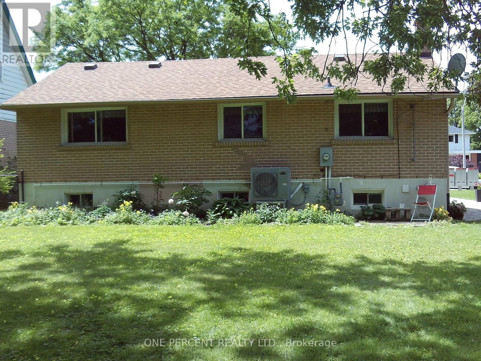 164 REDFORD CRESCENT - 22