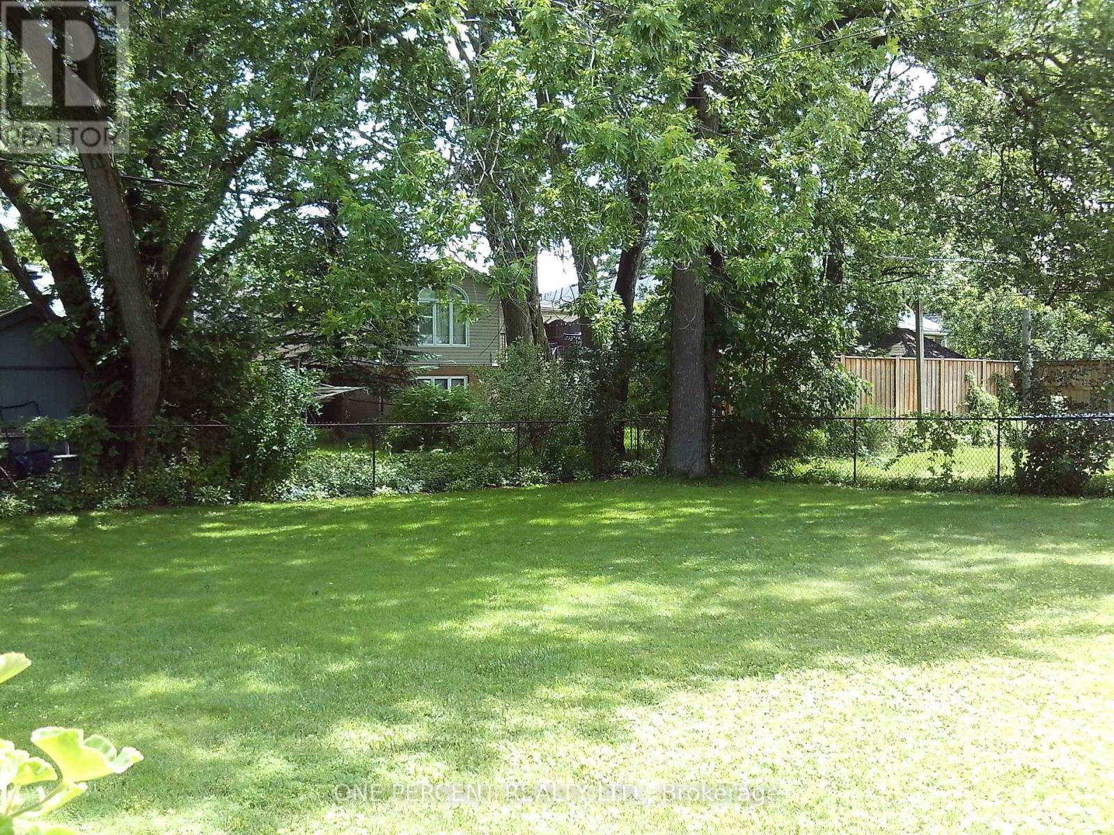 164 REDFORD CRESCENT - 23