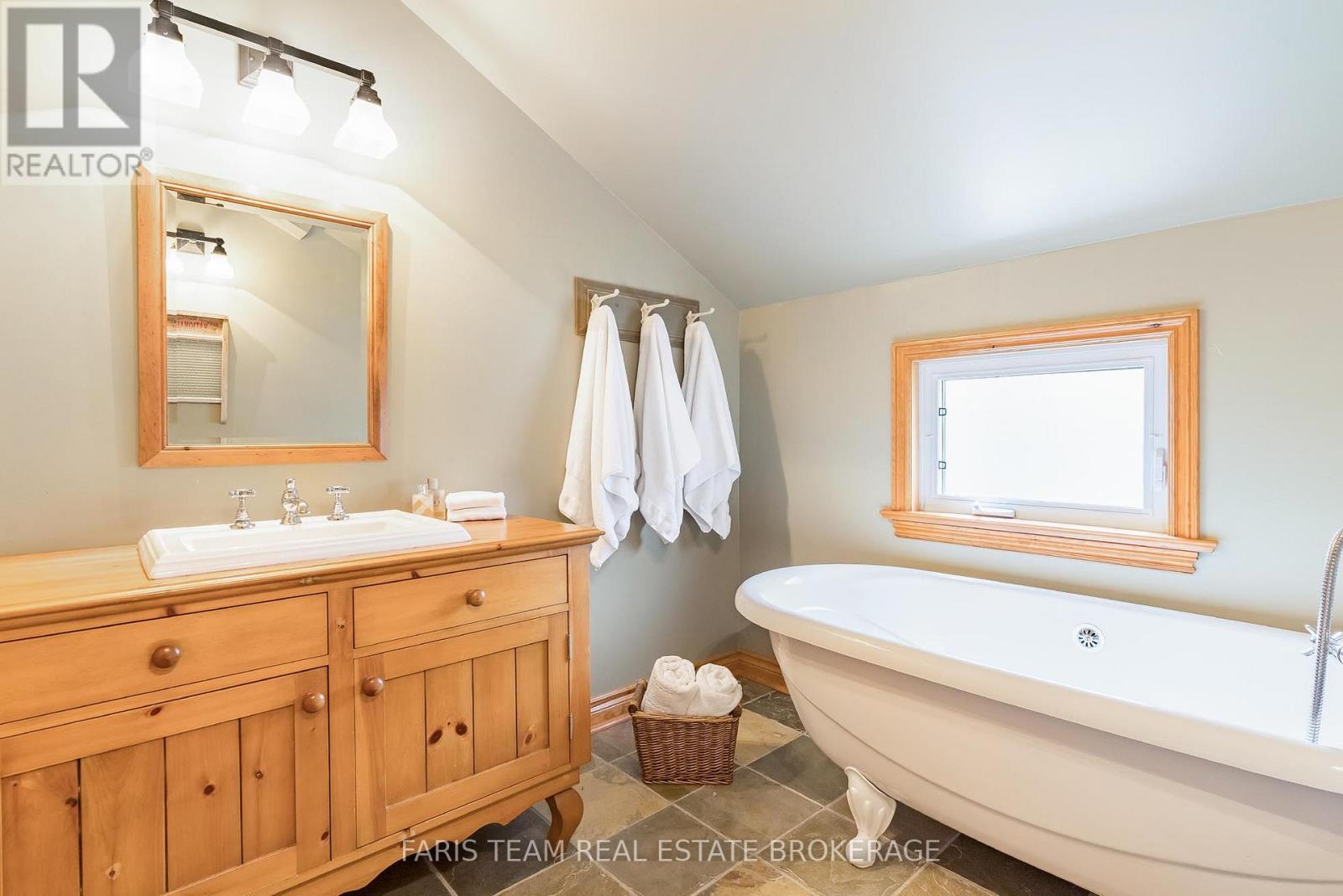 46 HURONWOODS DRIVE - 27