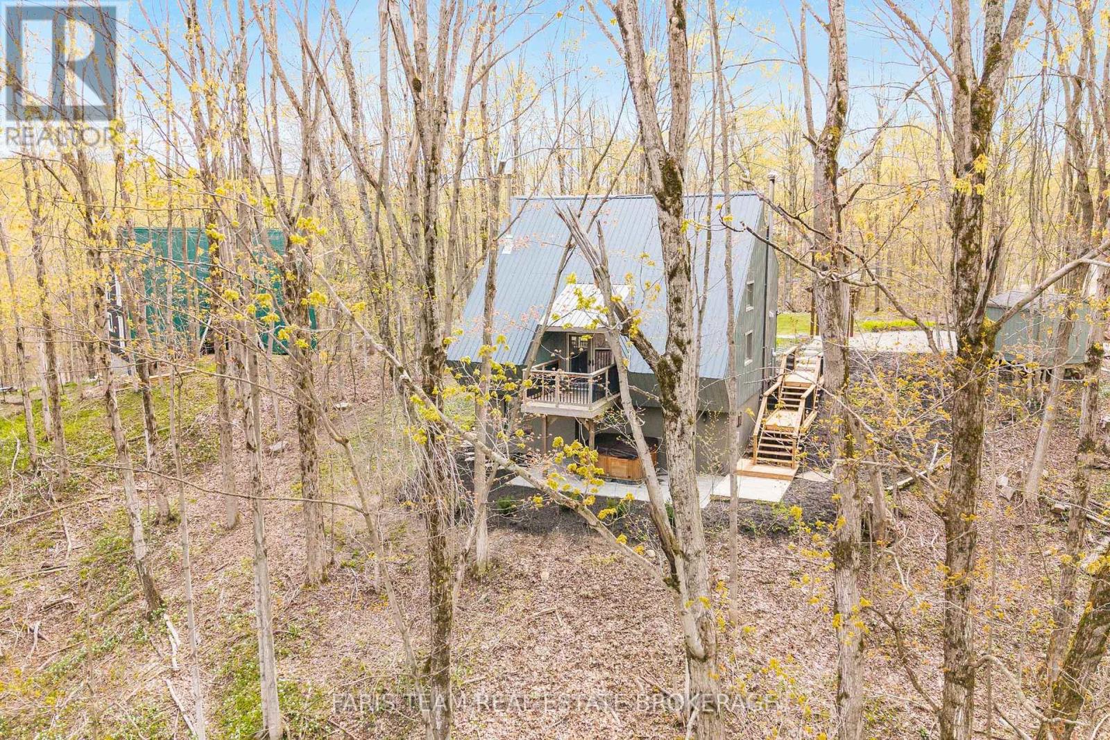 46 HURONWOODS DRIVE - 44