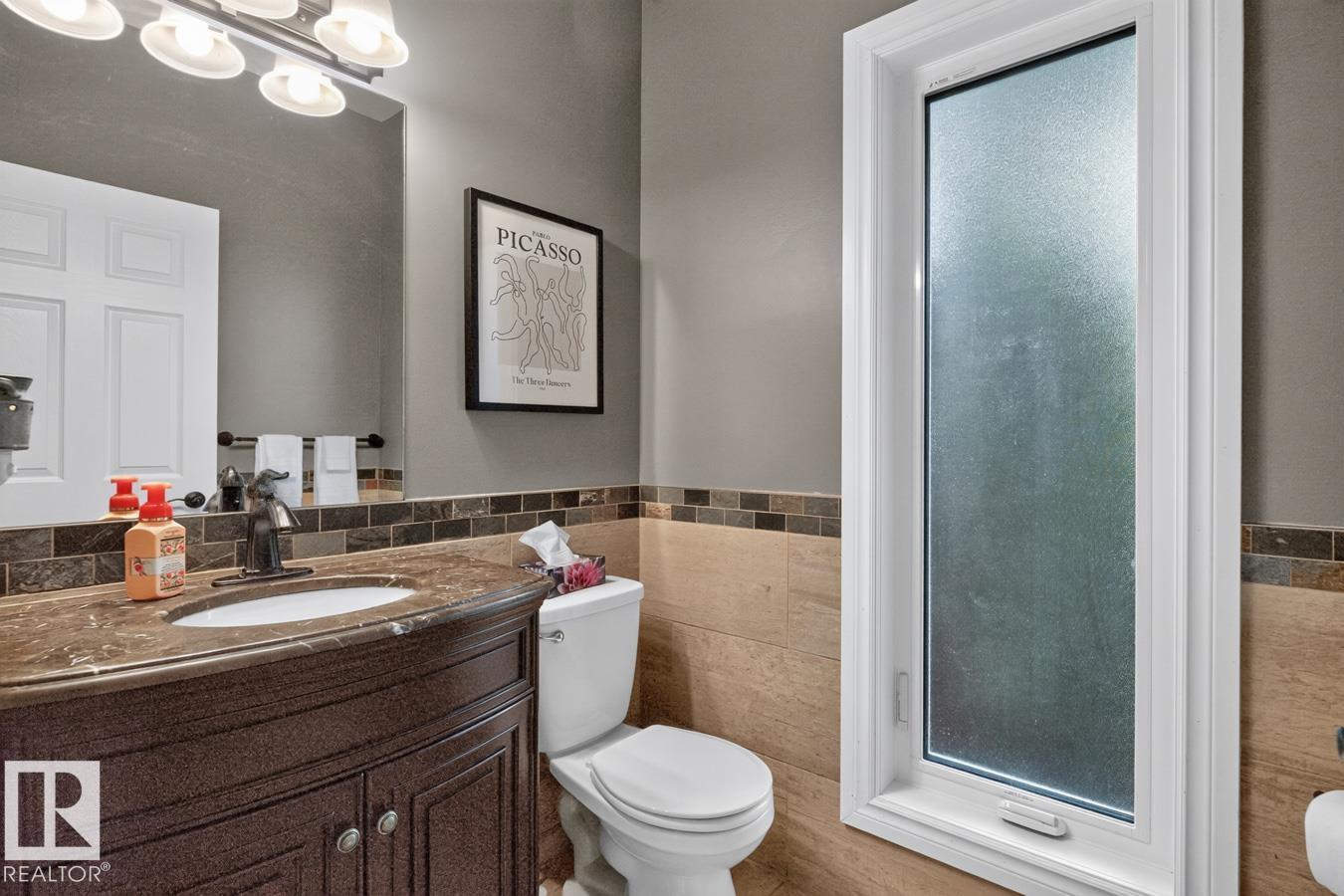 9 BAKER PL — photo 32