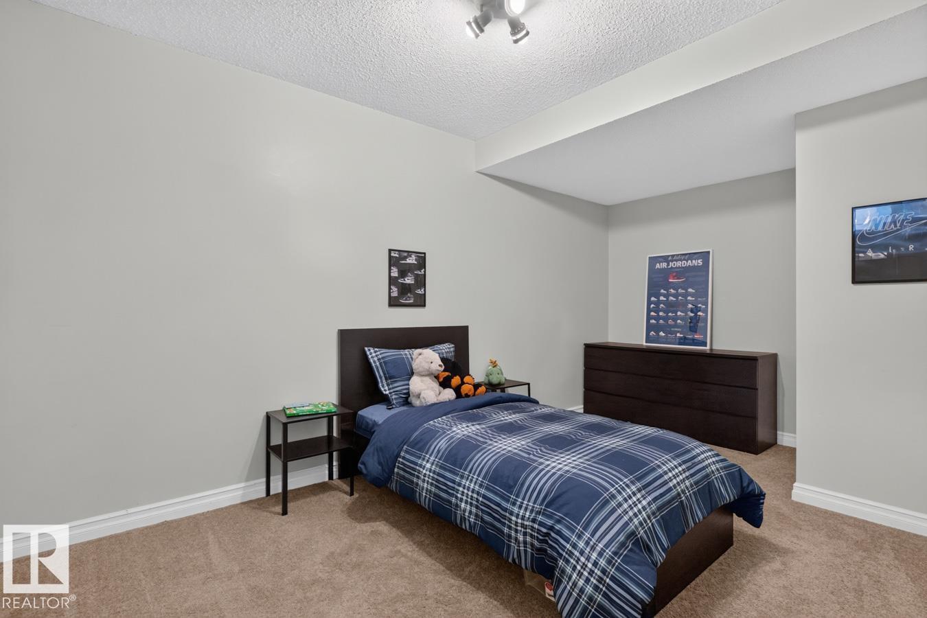 9 BAKER PL — photo 39