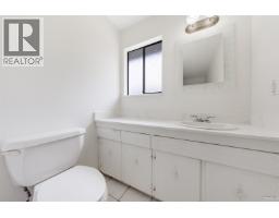 7942 Lakefield Drive, Burnaby, BC V5E3W8 Photo 13