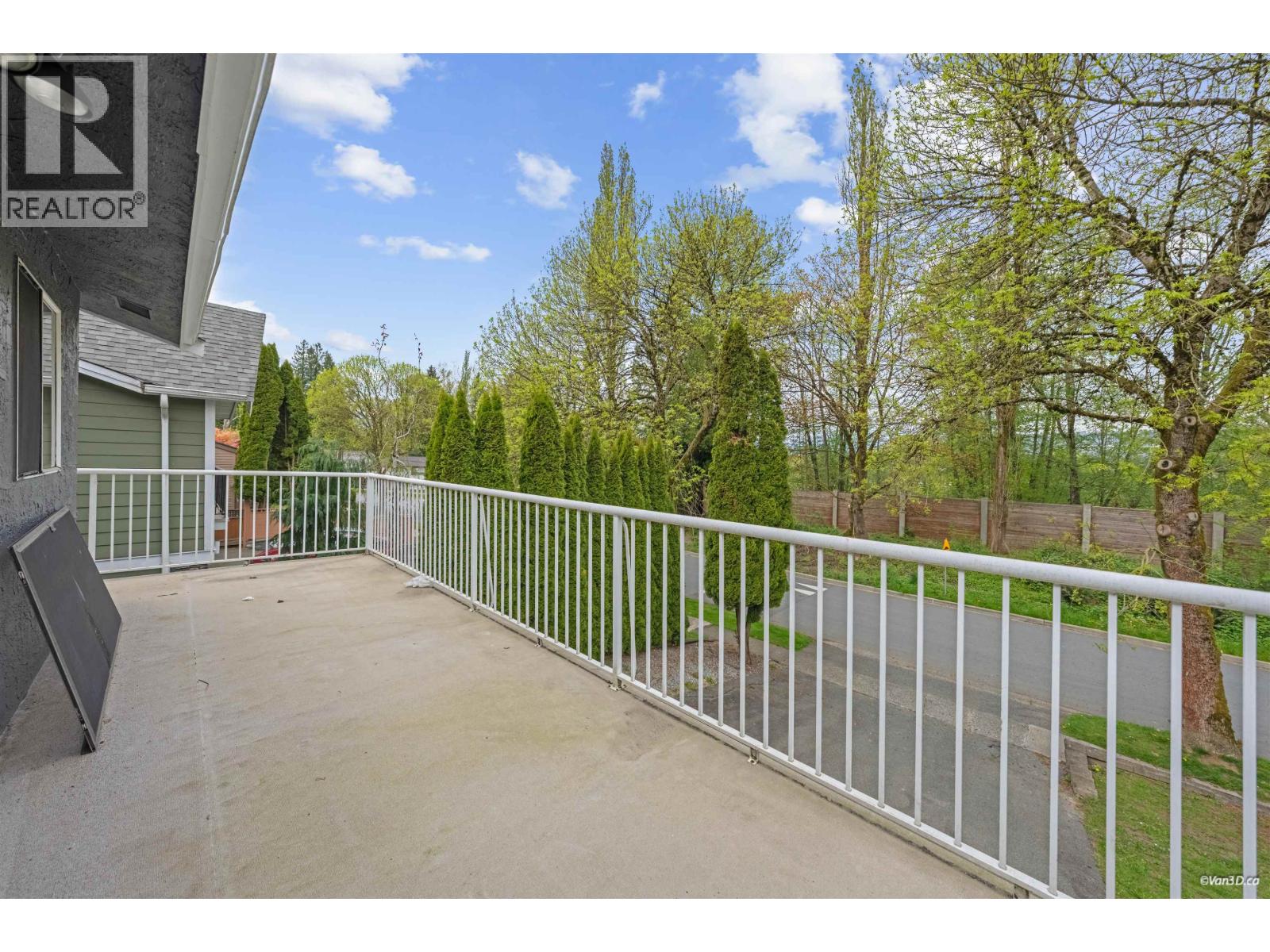 7942 LAKEFIELD DRIVE, Burnaby