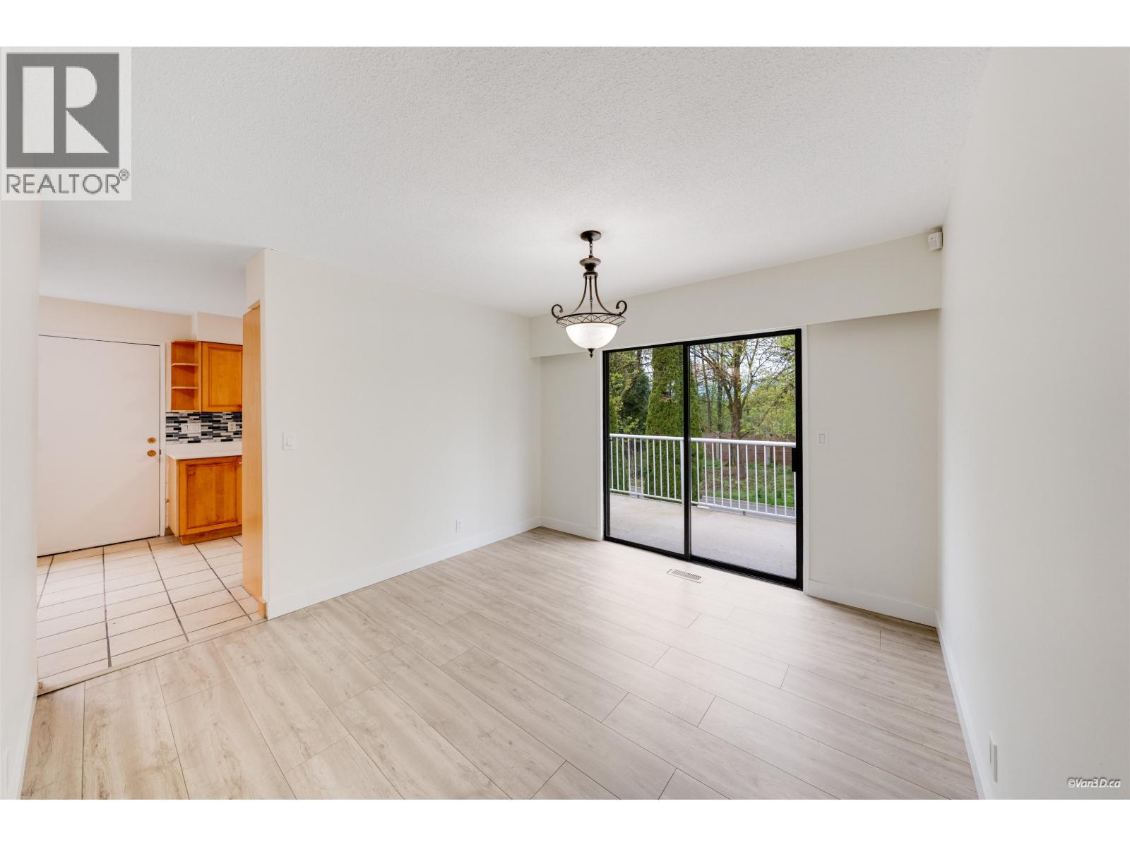7942 LAKEFIELD DRIVE, Burnaby