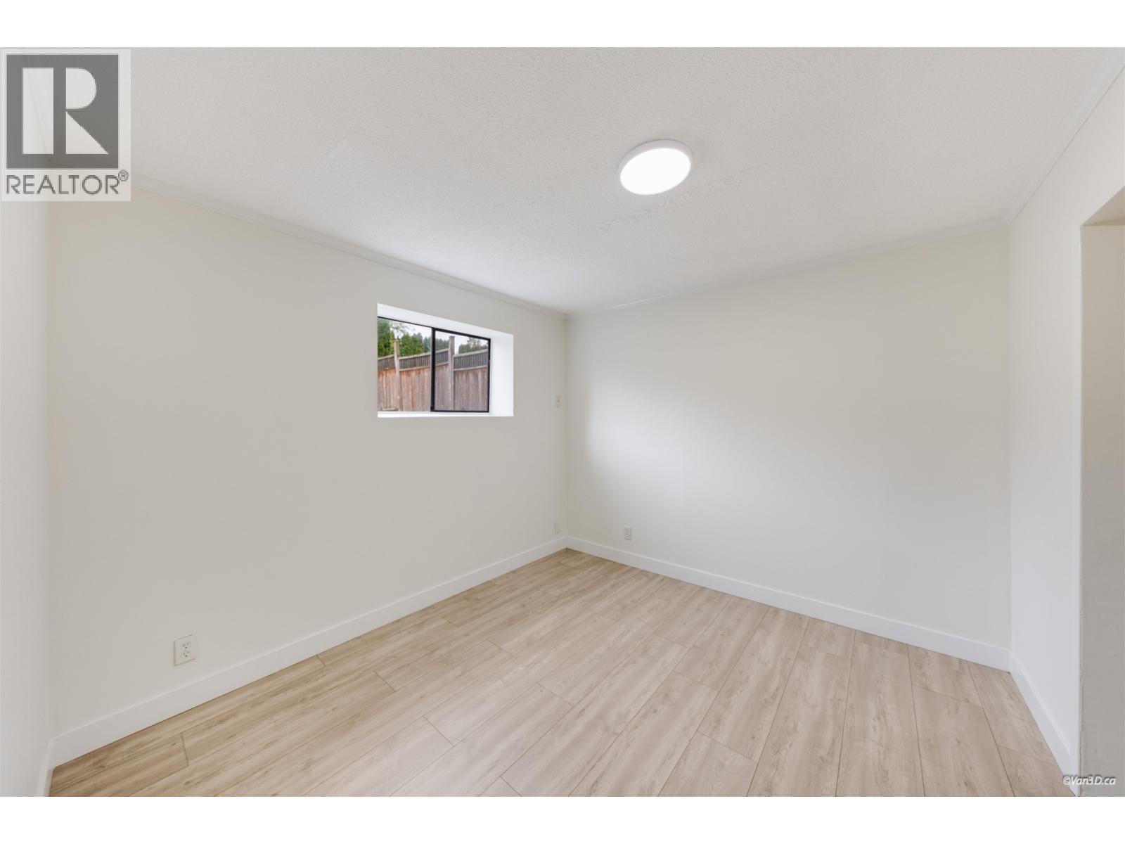 7942 LAKEFIELD DRIVE, Burnaby