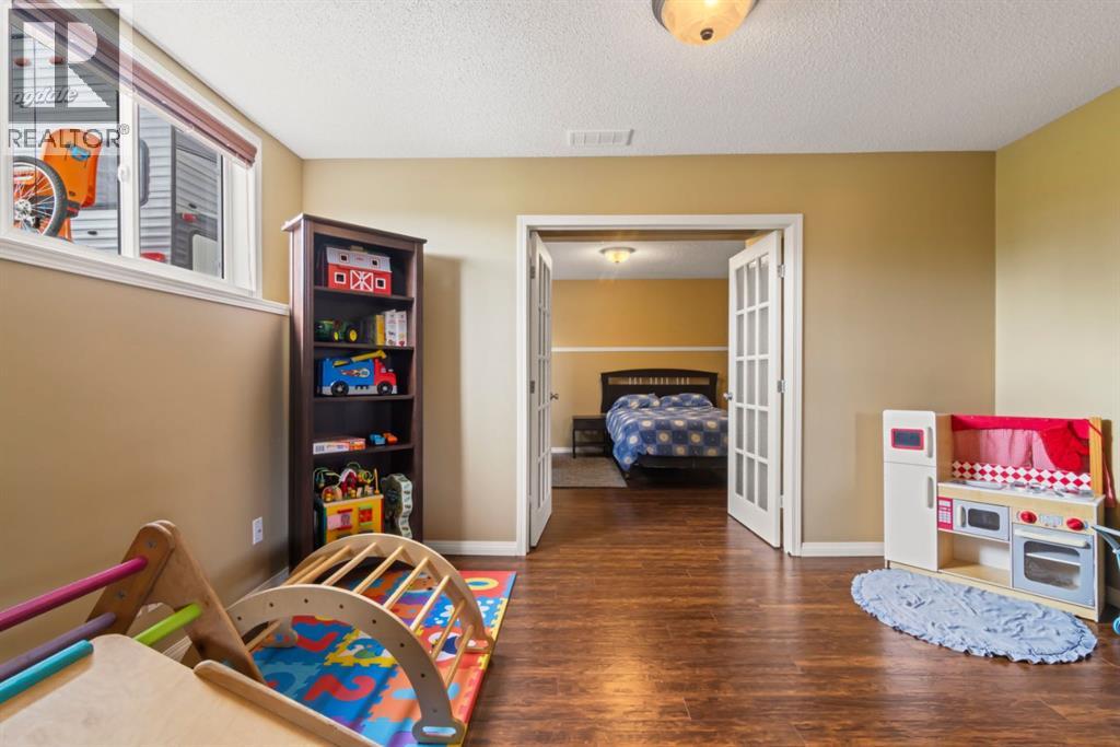 303 Railway Point SE — photo 23
