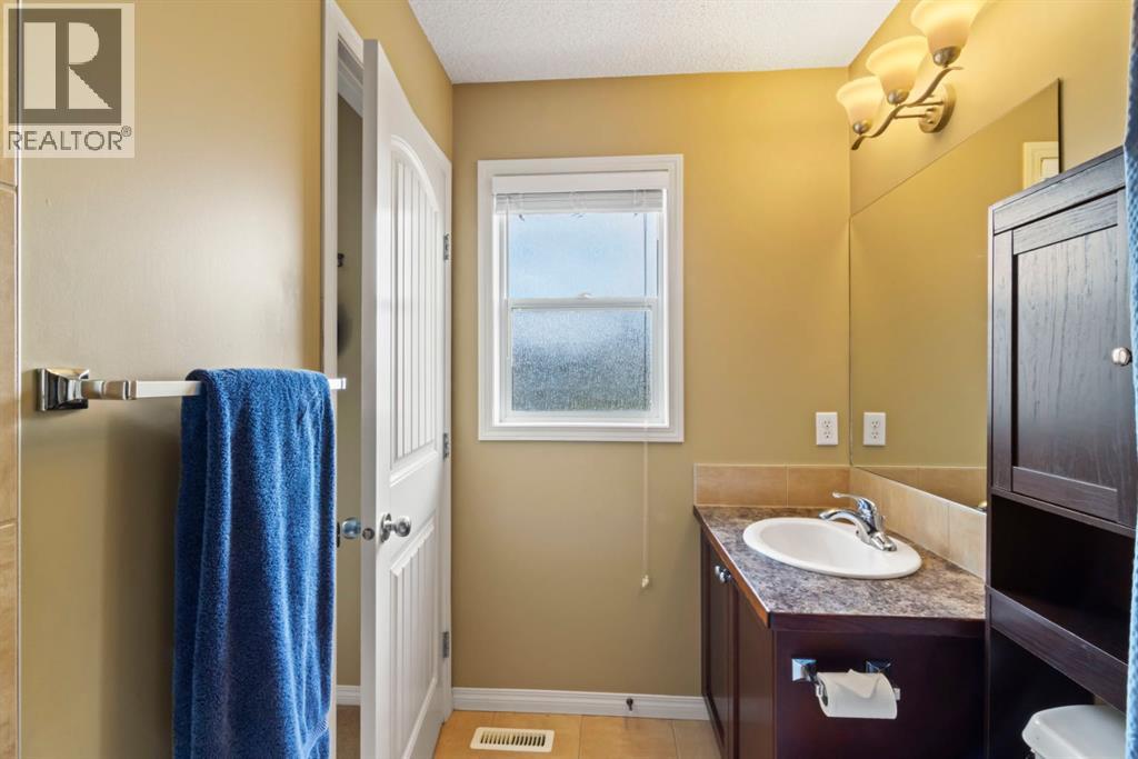 303 Railway Point SE — photo 15
