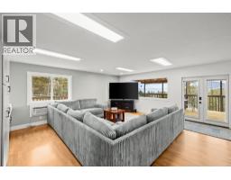 5pc Bathroom - 1618 Huckleberry Road, Kelowna, BC V1P1M5 Photo 10