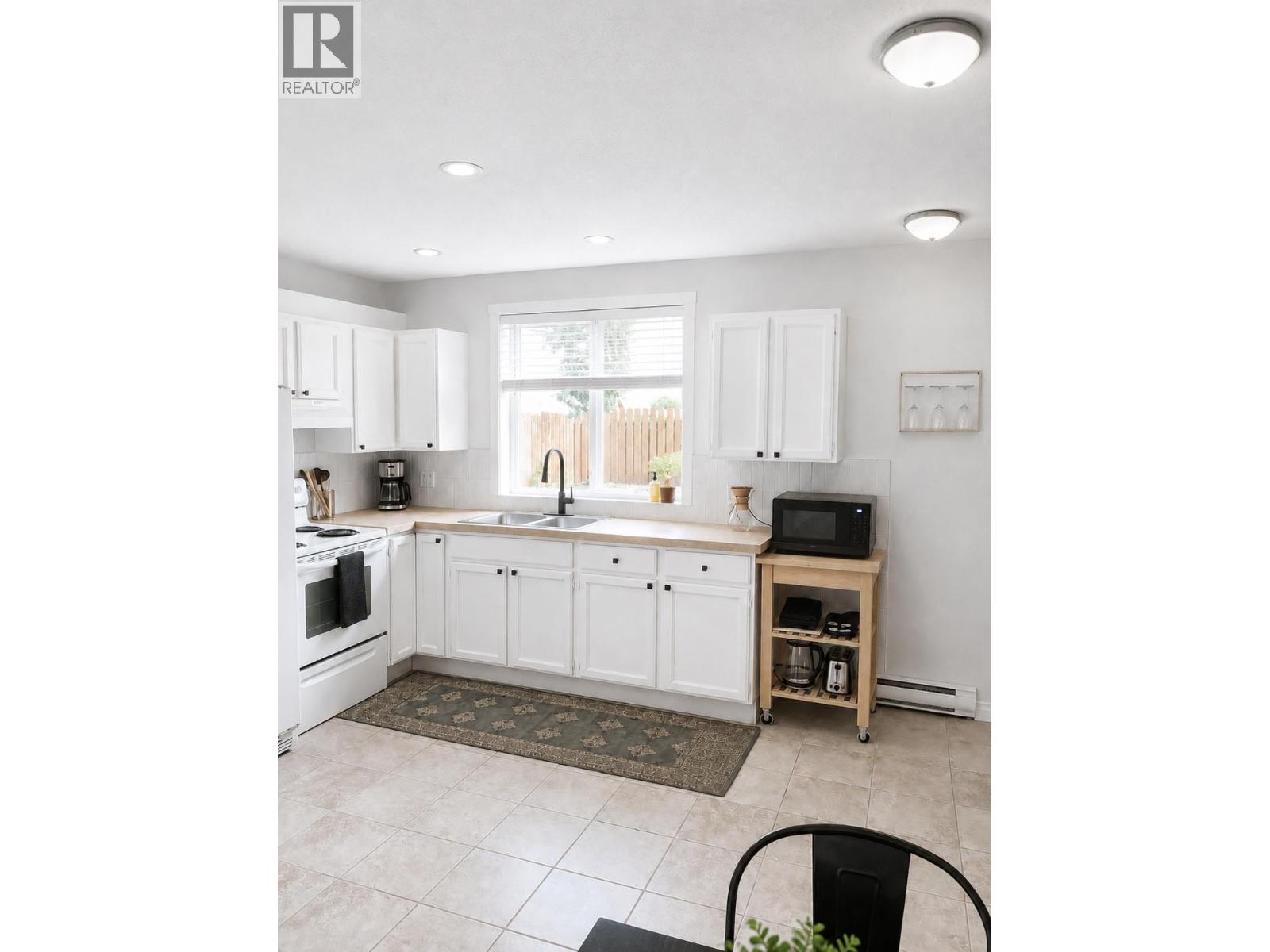 4311 11th Street - 41