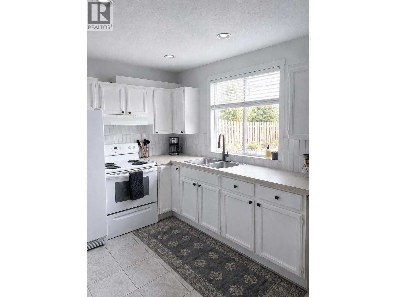 4311 11th Street - 42