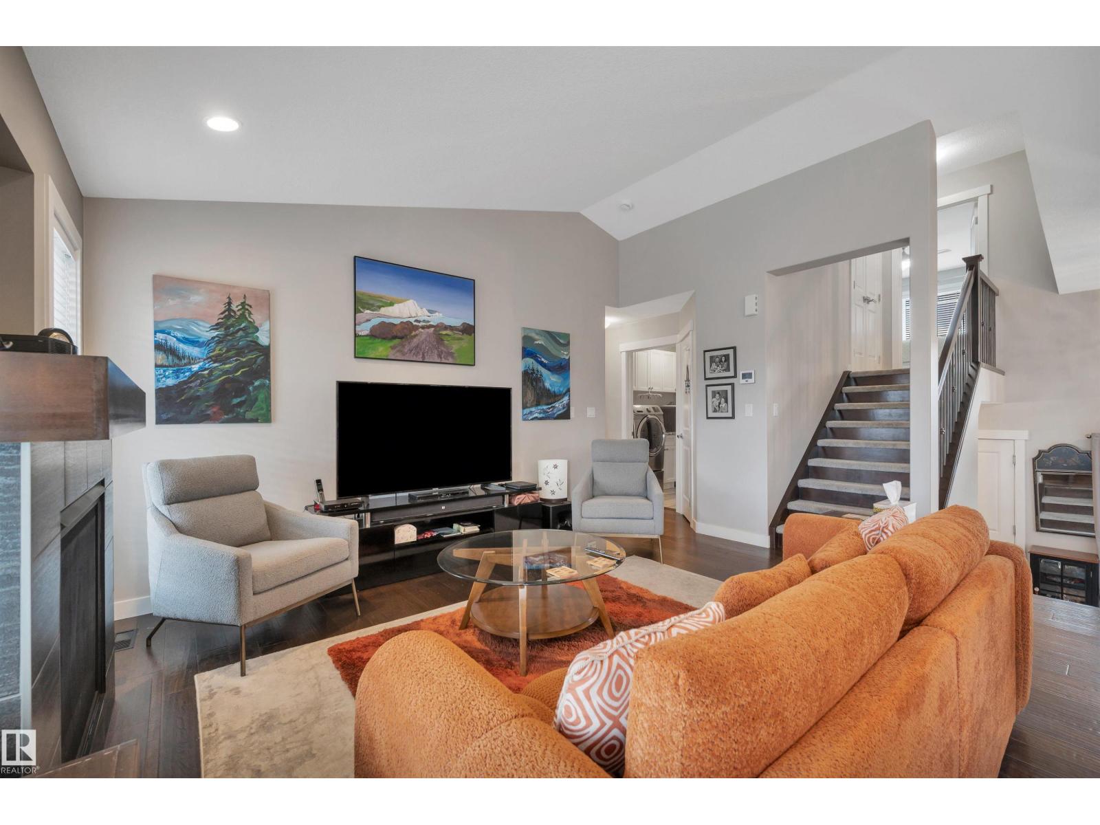 437 MEADOWVIEW DR - 19
