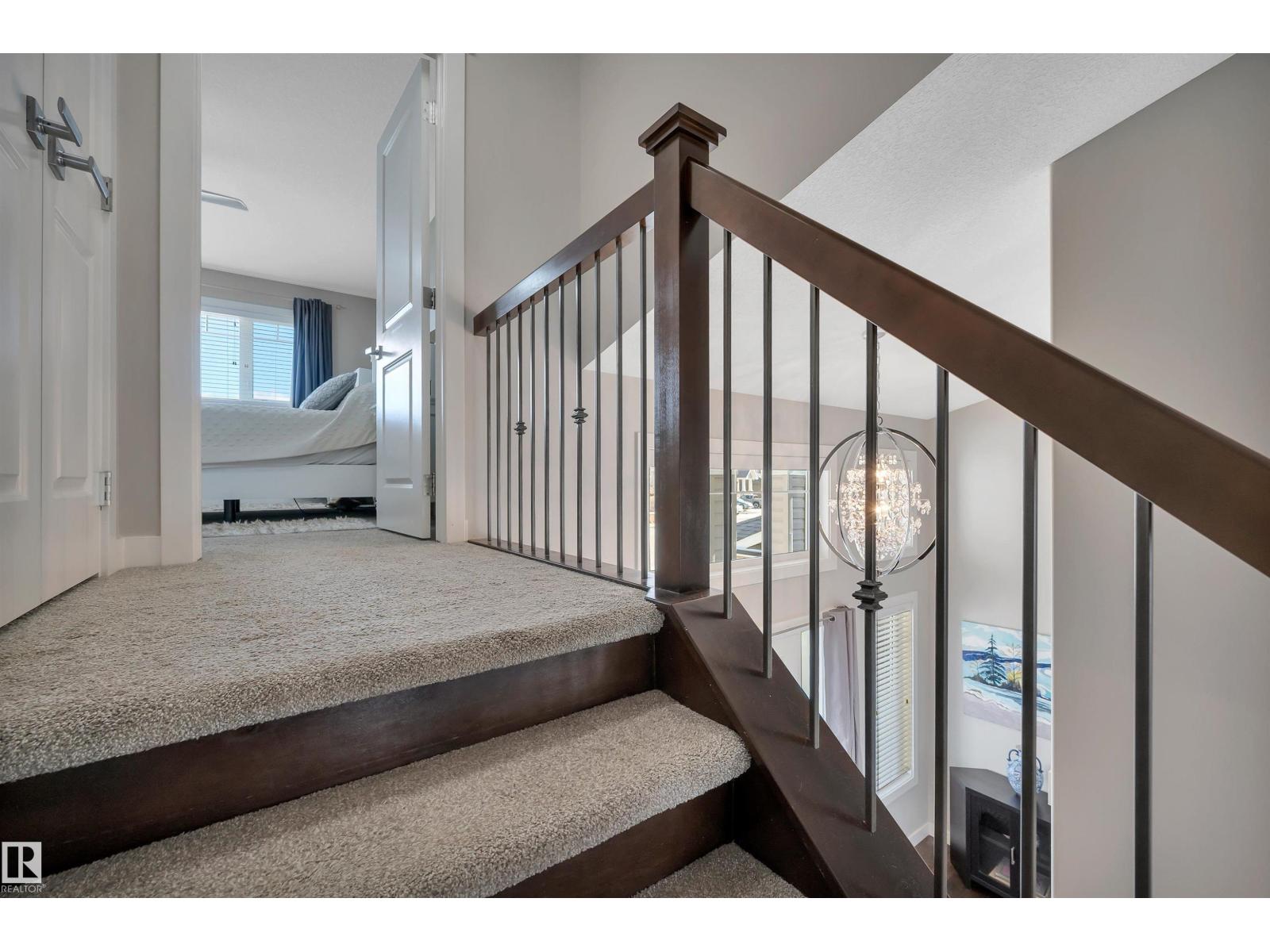 437 MEADOWVIEW DR - 20