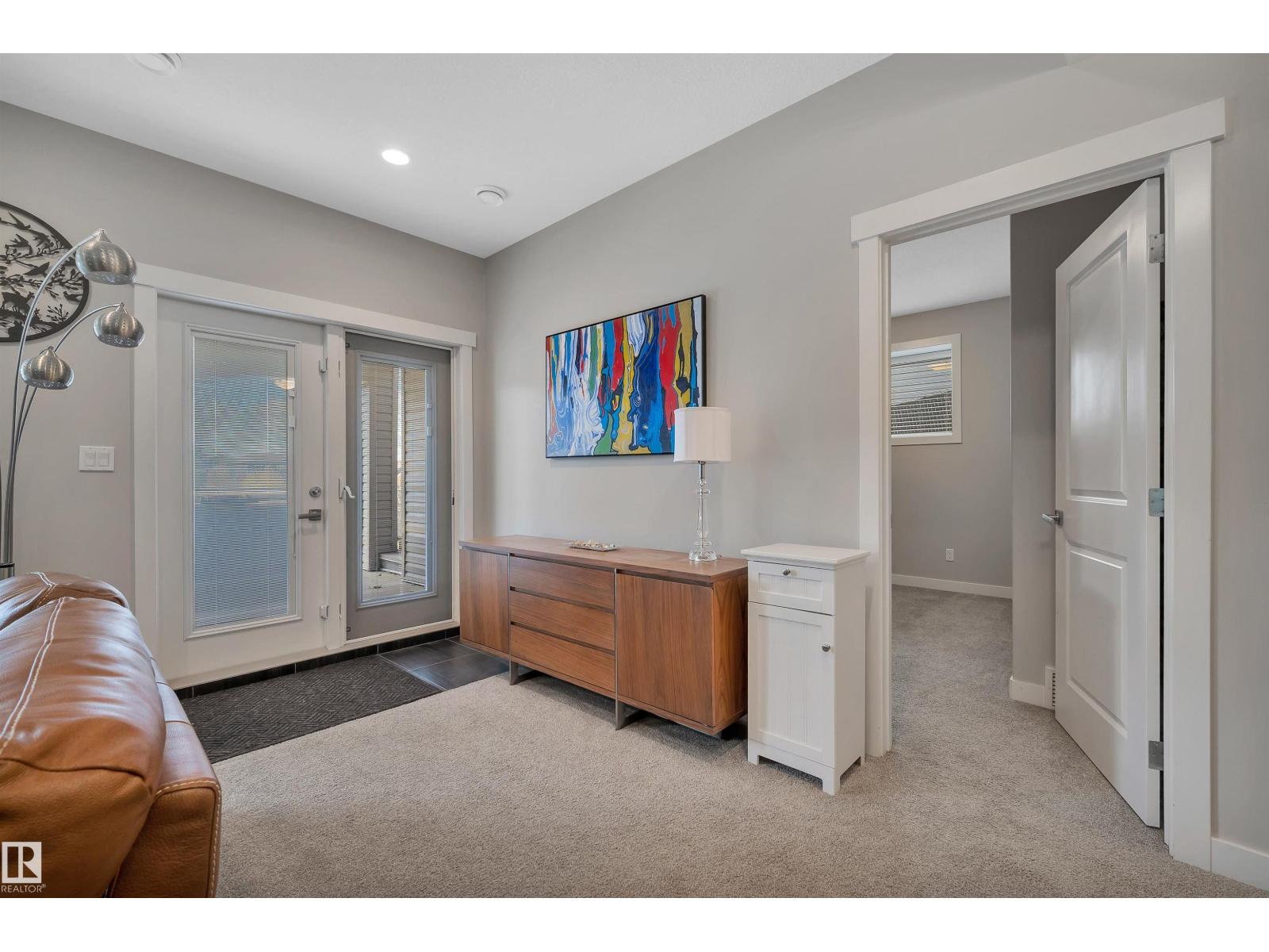 437 MEADOWVIEW DR - 34