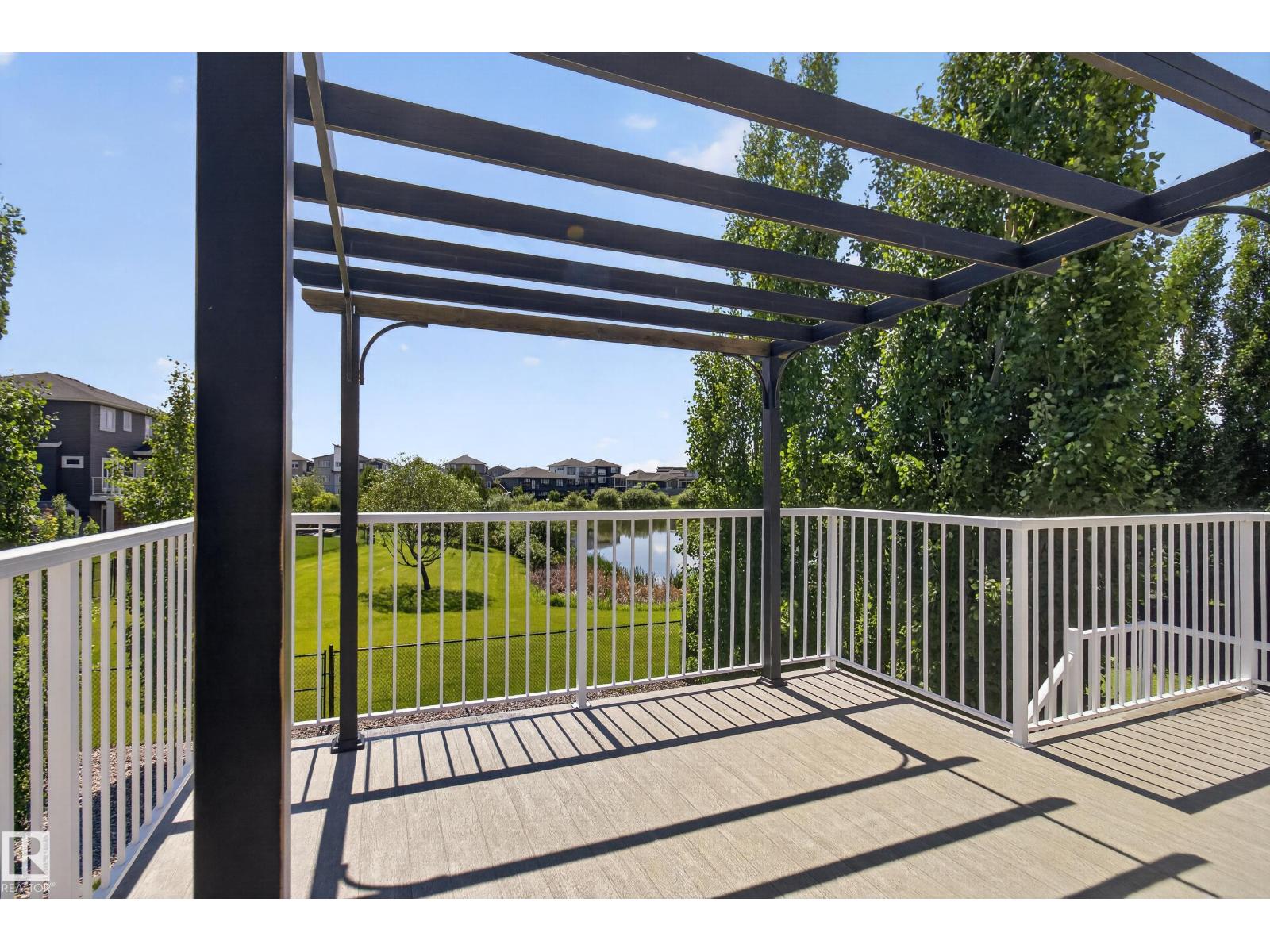 437 MEADOWVIEW DR - 40