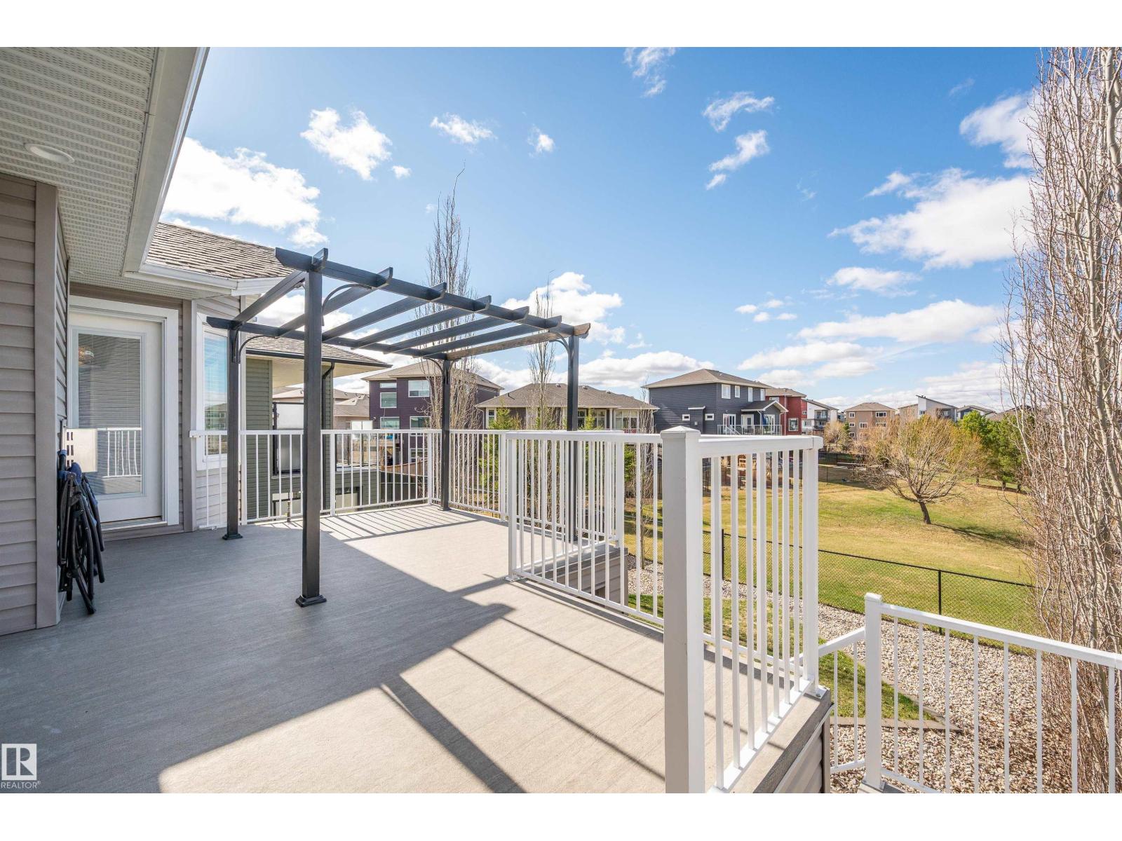 437 MEADOWVIEW DR - 43