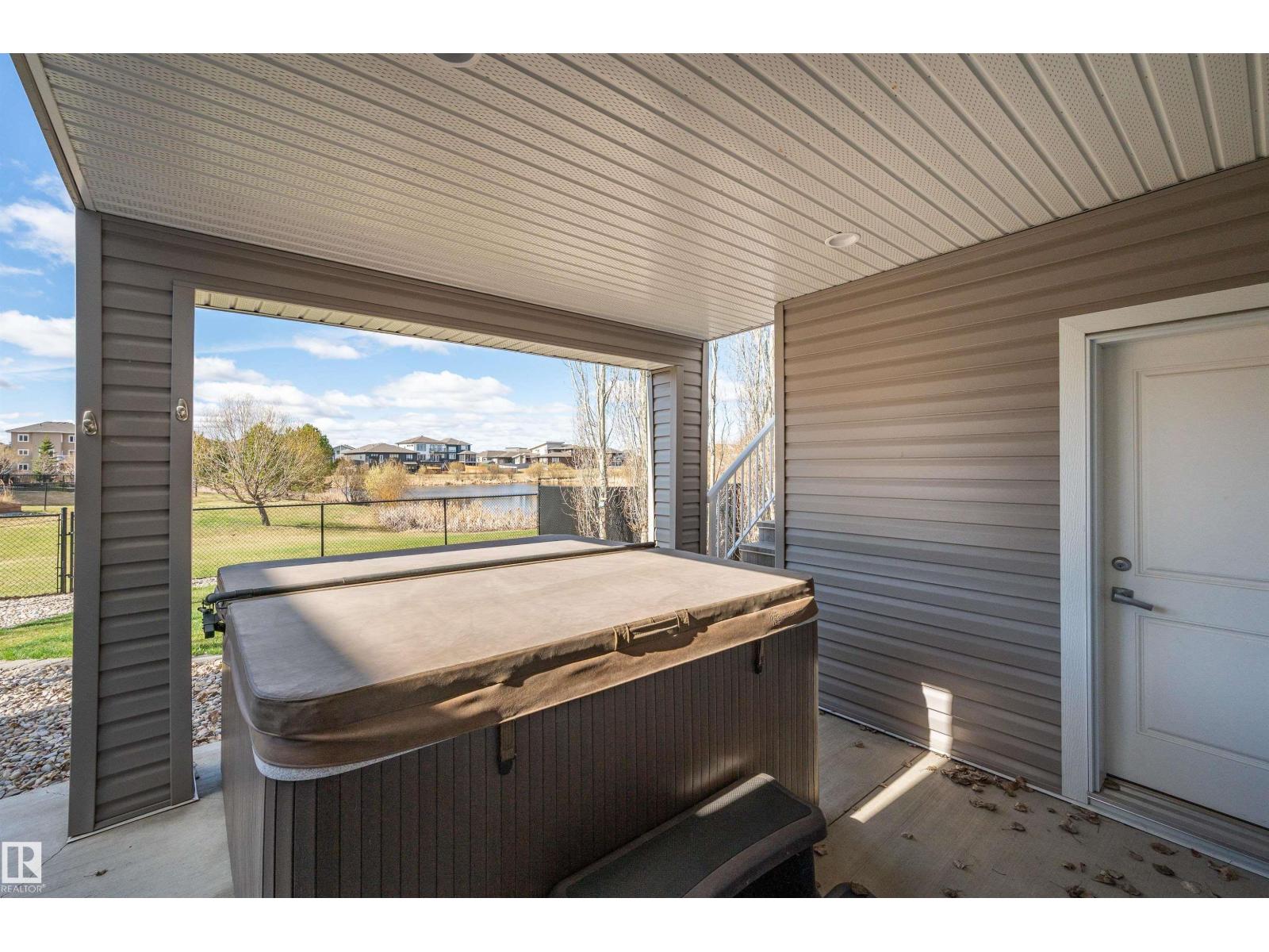 437 MEADOWVIEW DR - 44