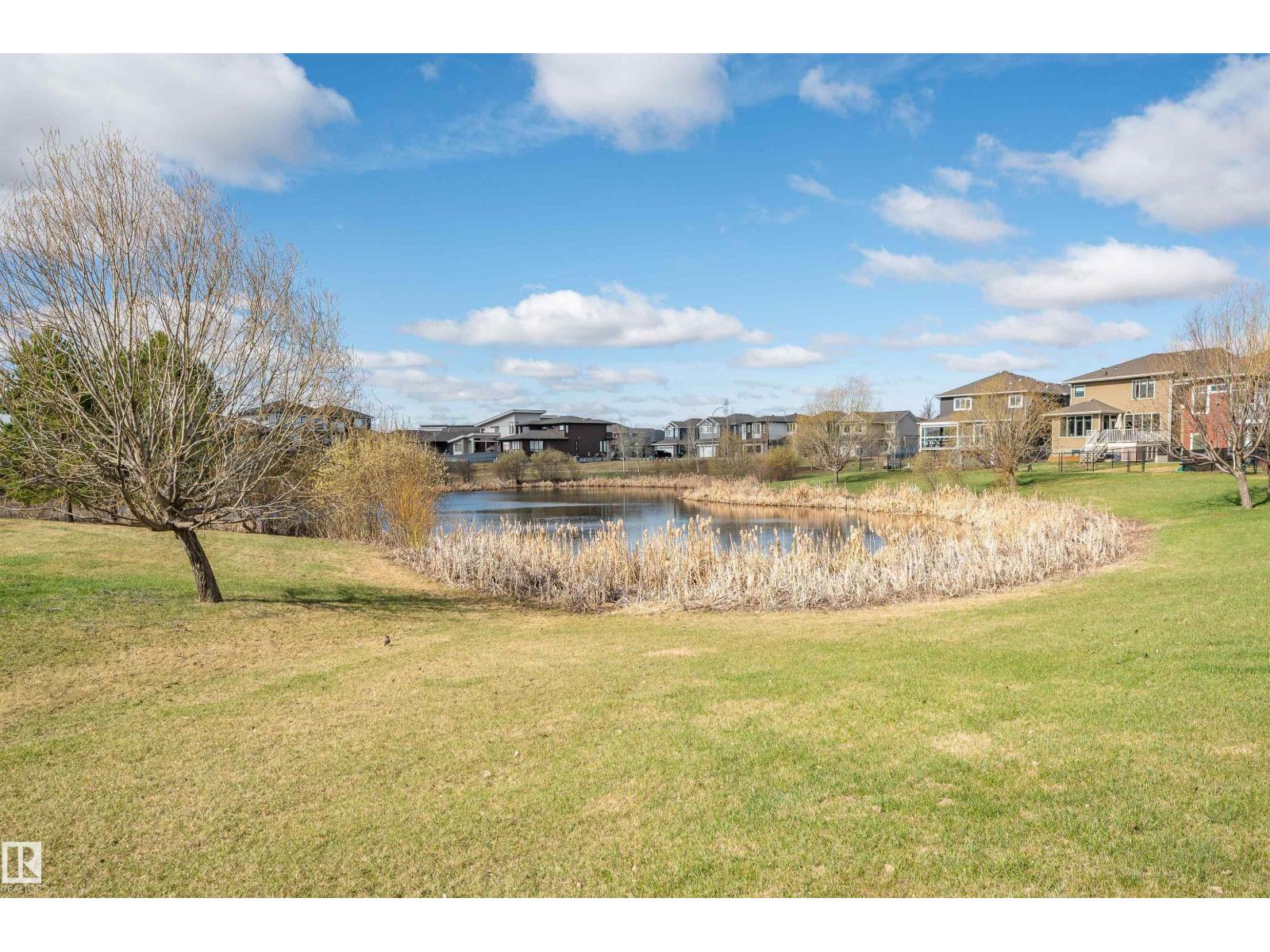 437 MEADOWVIEW DR - 52