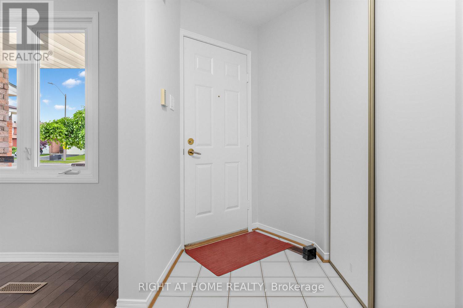 208 KINGSBRIDGE GARDEN CIRCLE - 3