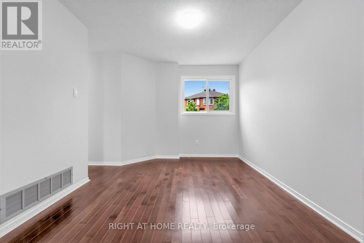 208 KINGSBRIDGE GARDEN CIRCLE - 6