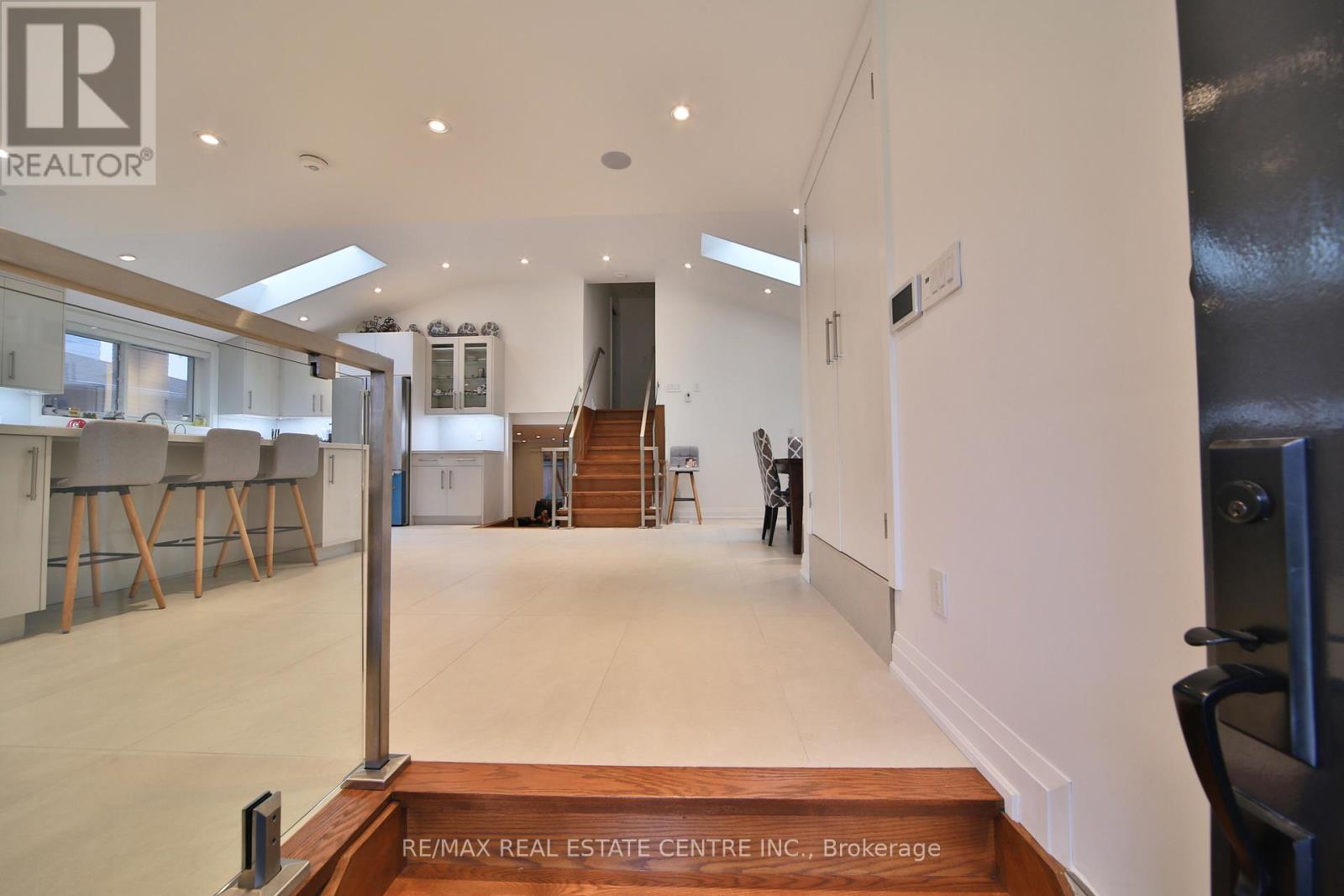 3158 VALMARIE AVENUE - 12